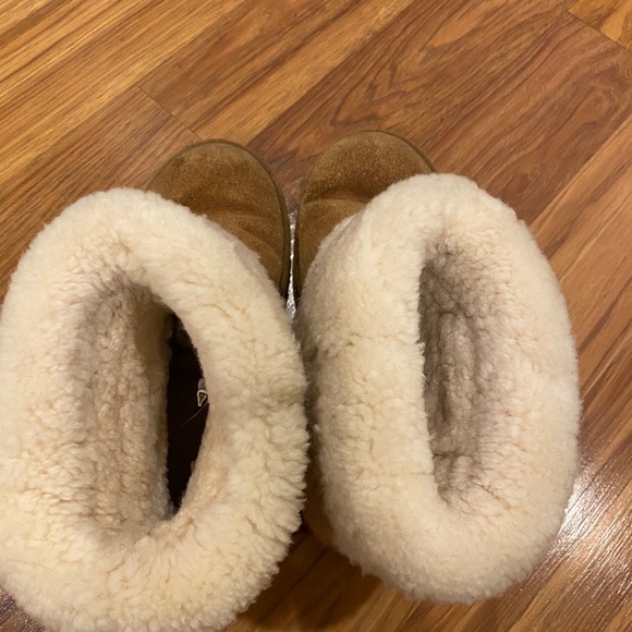 UGG BOOTS💗 - Picture 3 of 10
